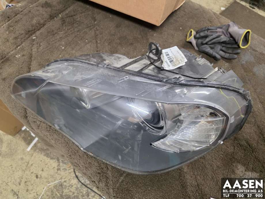 Frontlykt venstre xenon til BMW X5 2007-2013 (E70) (E70) (63 11 7 288 991|)