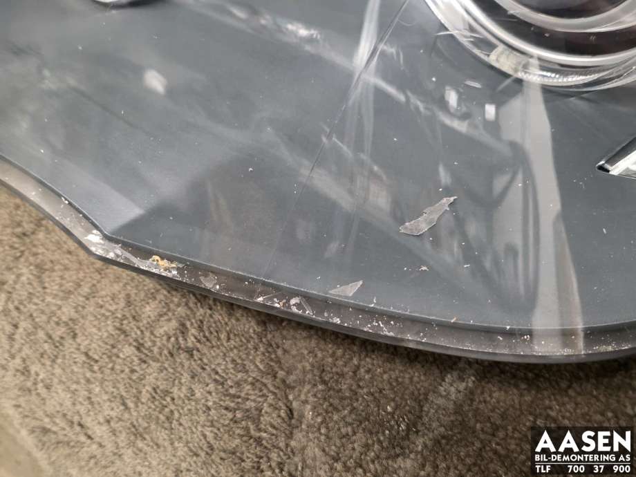 Frontlykt venstre xenon til BMW X5 2007-2013 (E70) (E70) (63 11 7 288 991|)