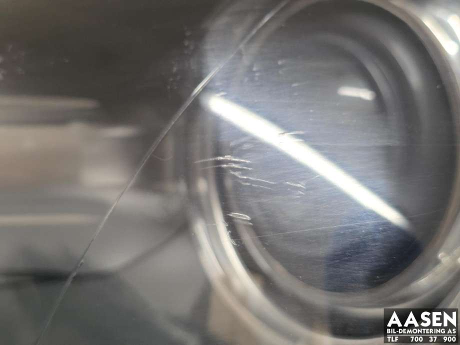 Frontlykt venstre xenon til BMW X5 2007-2013 (E70) (E70) (63 11 7 288 991|)