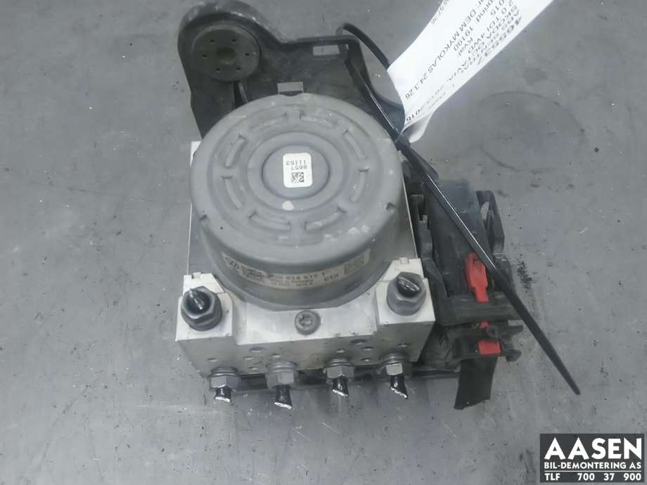 ABS sentral til Škoda Octavia 2013-2016 (Type III, Fase 1) (3Q0 614 517 T|)