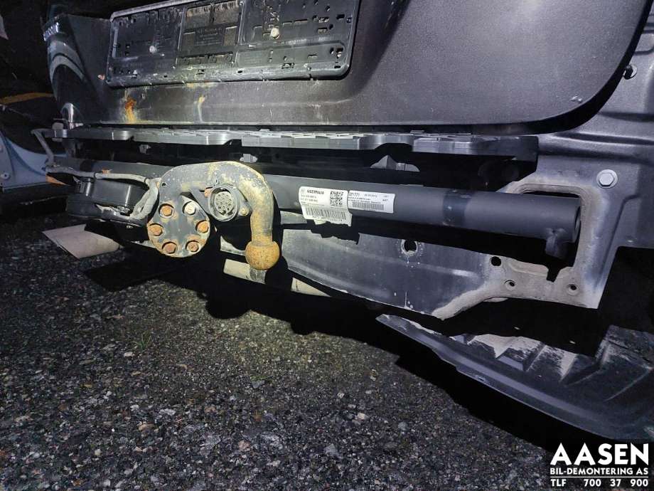 Hengerfeste til VW Passat 2011-2015 (B7) (B7) (3AA 803 880 H|)