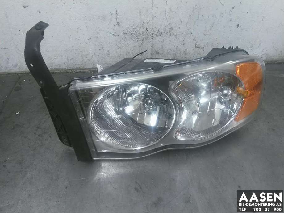 Frontlykt venstre halogen til Dodge Ram, 2003-2008 (Type III)  