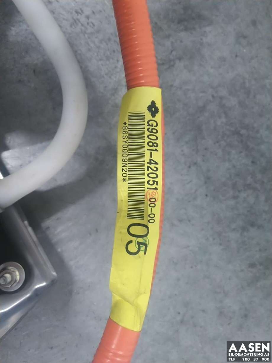 Batterilader inntak/luke til Toyota RAV4 2019-->> (Type V)  (G908142051|)