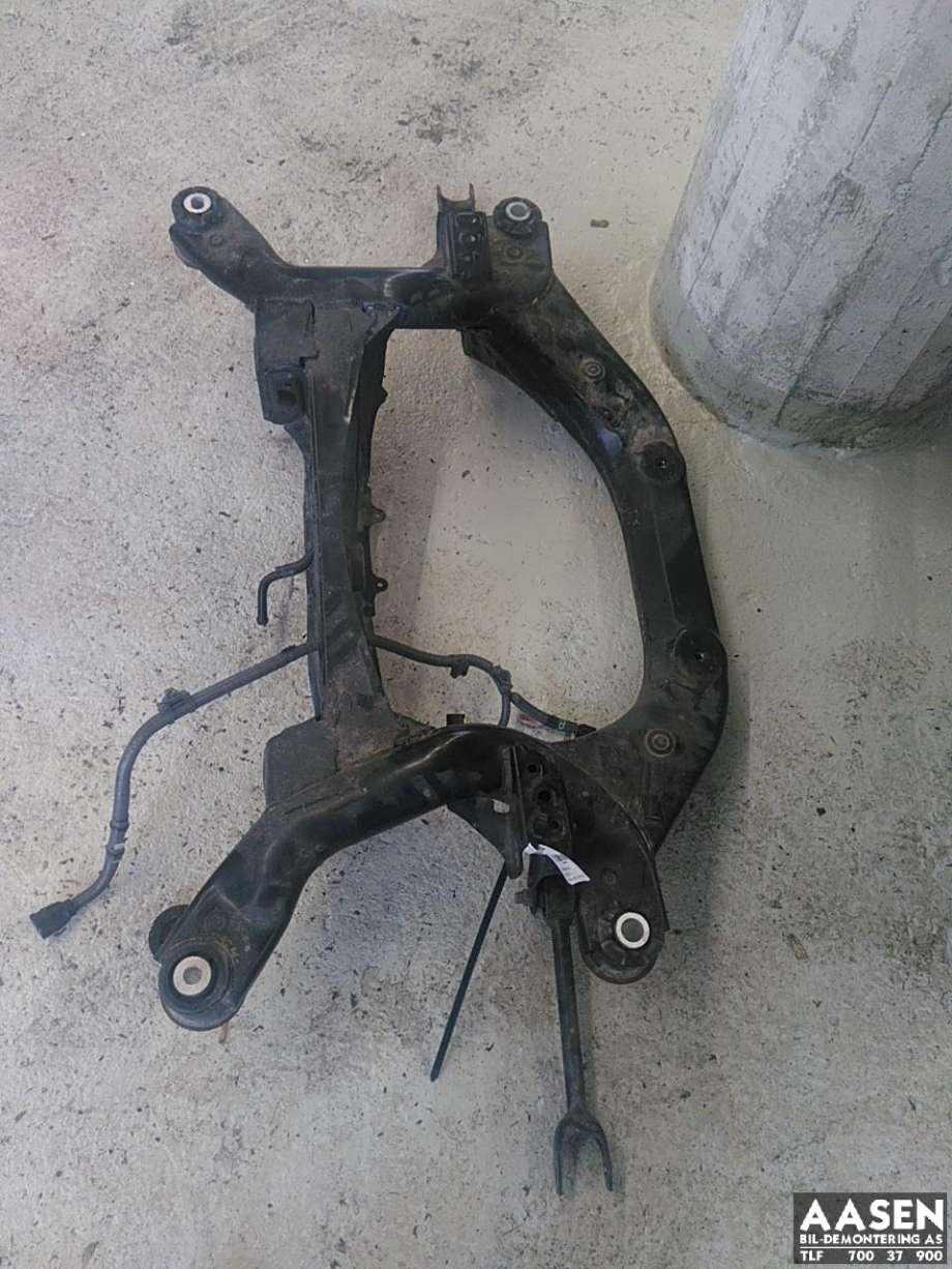 Travers bak til Toyota RAV4, 2019-->> (Type V)  (5120642080)