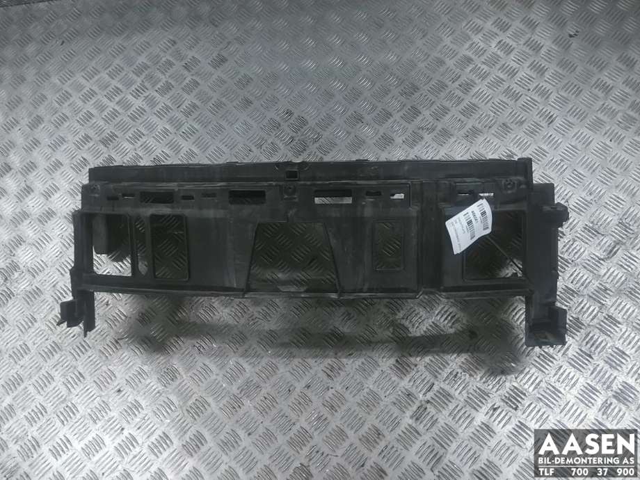 Frontplate til DS DS7 Crossback, 2018-->> (98 157 386 80)