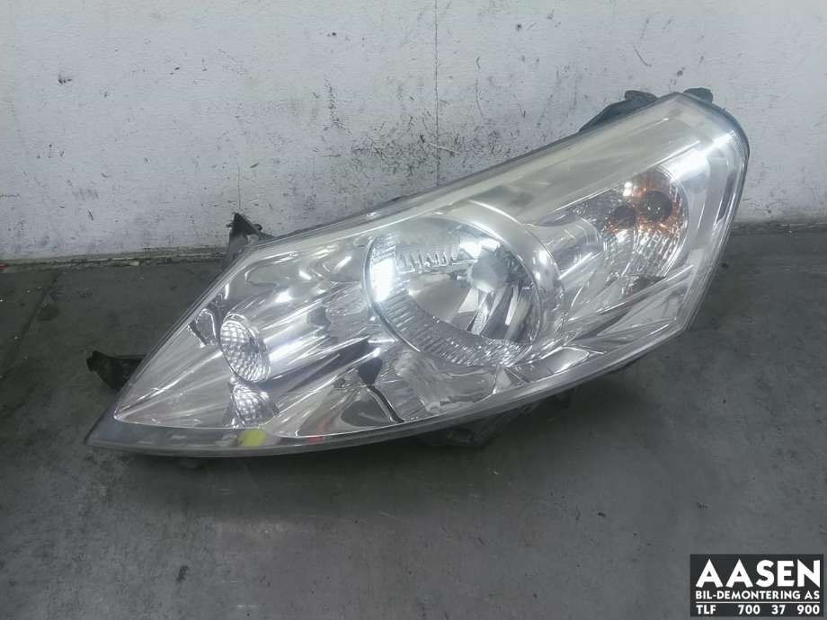 Frontlykt venstre halogen til Citroën Jumpy, 2007-2016 (Type II)  