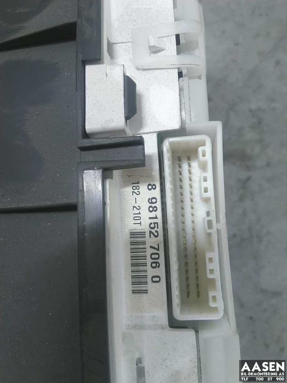 Instrumentpanel til Isuzu D-Max 2007-2012 (Type I)  