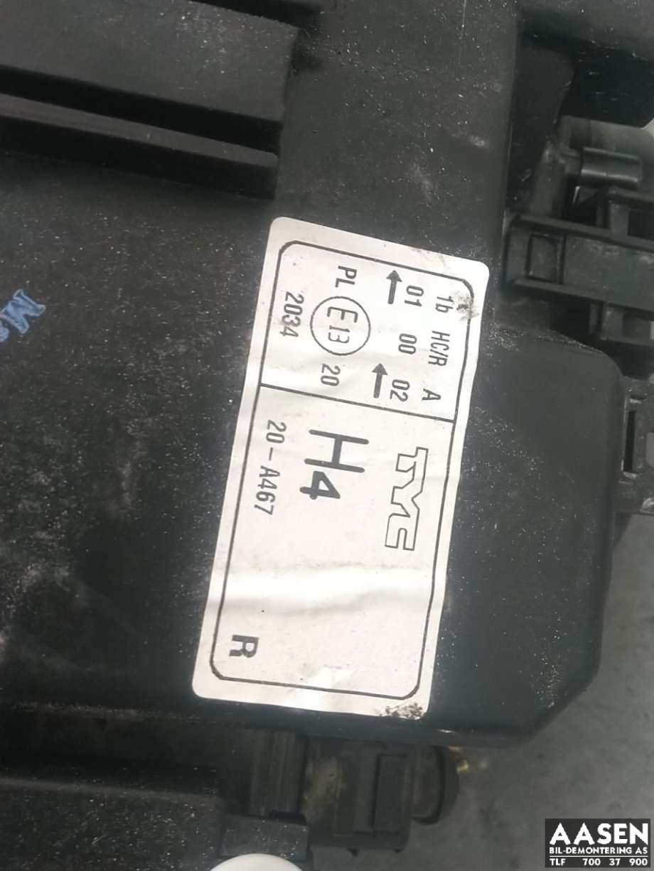 Frontlykt høyre halogen til VW Transporter / Caravelle 2003-2009 (Fase 1) (T5) (T5) (7H1 941 018 N|)