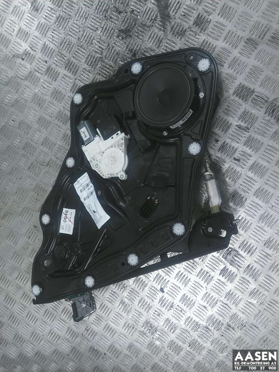 Ruteheis venstre bak til VW CC 2008-2012 (PASSAT CC) (PASSAT CC) (3C8 839 461 M|3C8 959 703 C|)