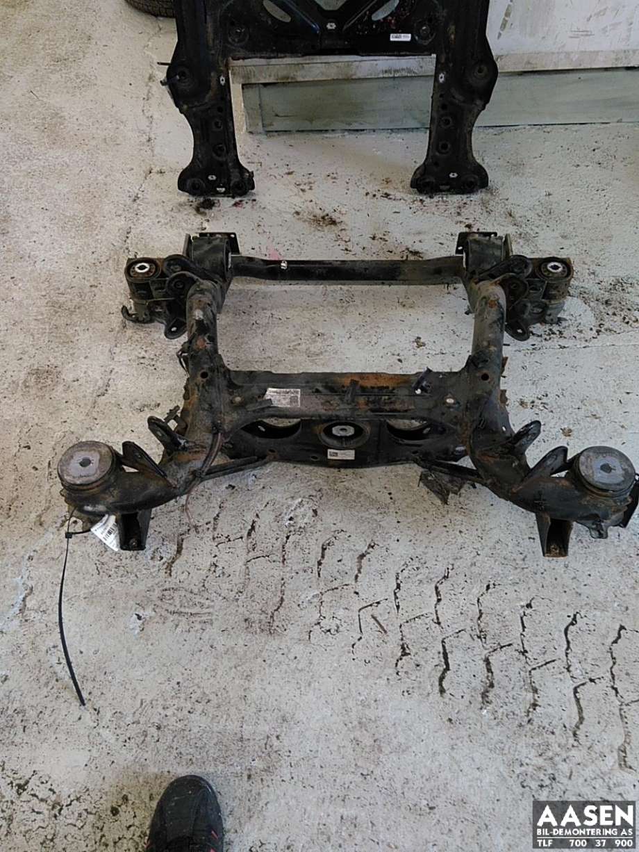 Travers bak til VW ID.3 2020-->> (1EA 505 235 AR|)