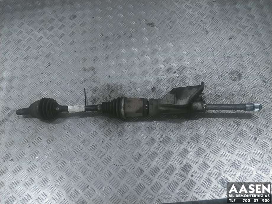 Drivaksel høyre foran, diesel/automat til BMW X5, 2007-2013 (E70) (E70) (31 60 7 545 126)