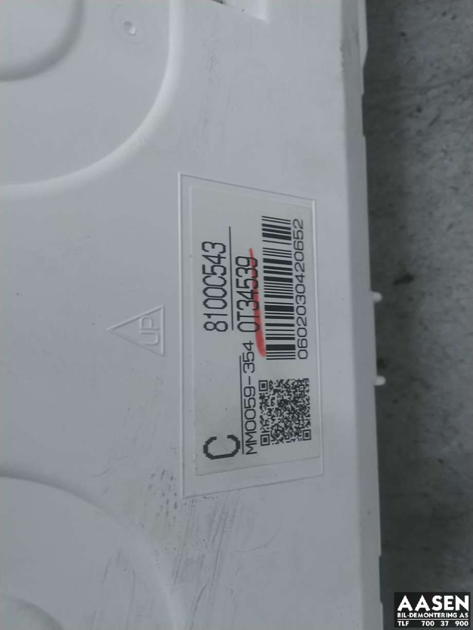 Instrumentpanel til Mitsubishi Outlander 2015-->> (Type III, Fase 2) (8100C543|)