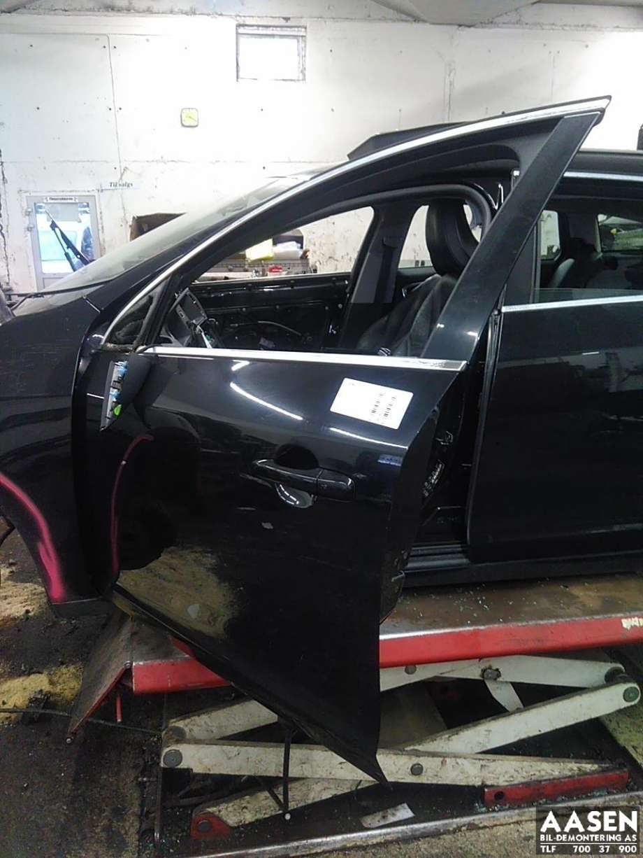 Dør venstre foran til Volvo V60, 2010-2013 (Type I, Fase 1)  