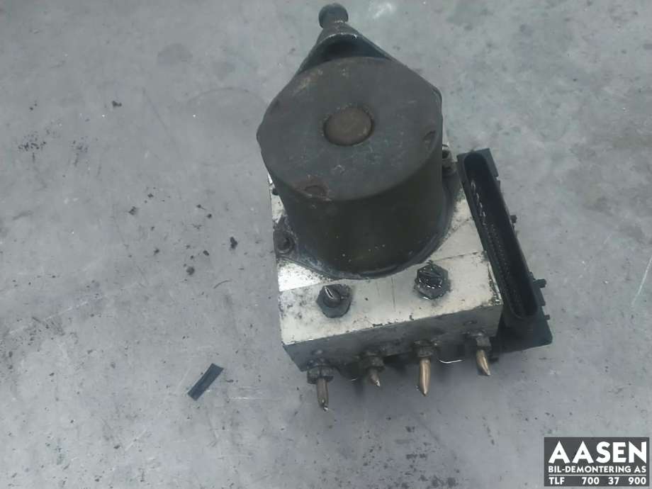 ABS sentral til Mercedes Vito/Viano, 2004-2010 (Fase 1) (W639) (W639) (A 001 446 17 89)