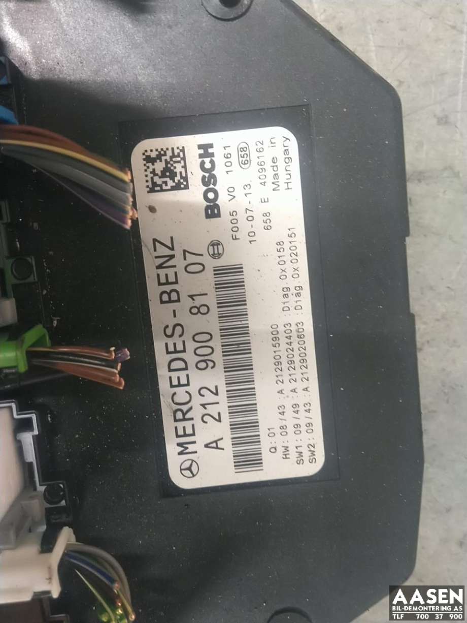 Sikringsboks motorrom til Mercedes C-Klasse 2011-2014 (Fase 2) (W204) (W204) 