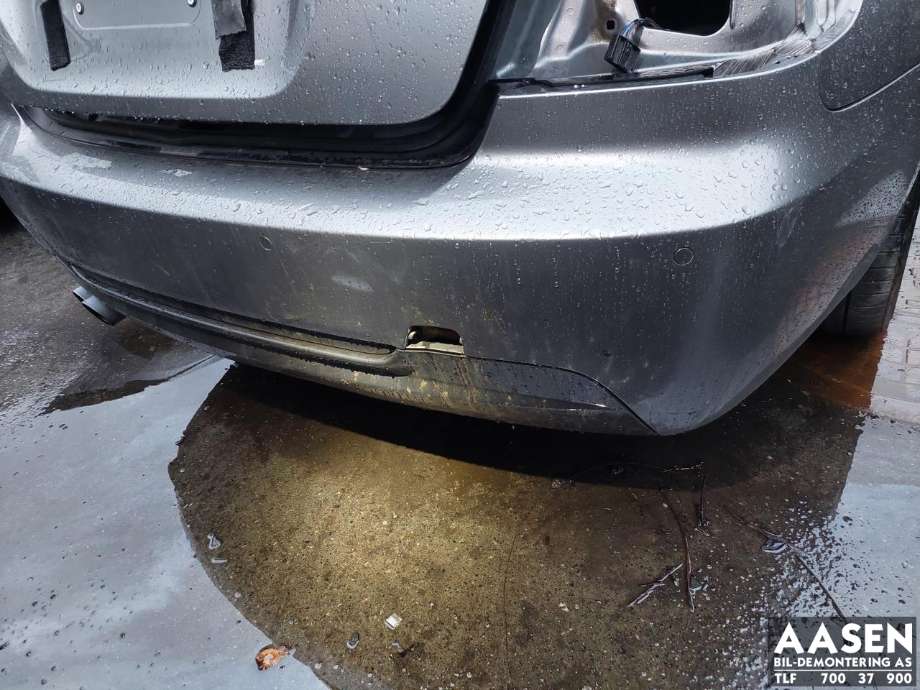 Støtfanger bak coupe til BMW 3-Serie 2005-2011 (E90/E91/E92/E93) (E90/E91/E92/E93) (51 12 7 161 499|)