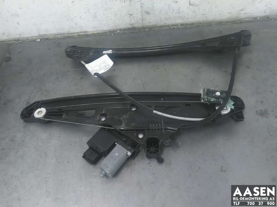Ruteheis venstre foran til Peugeot 3008, 2016-->> (Type II) (98 104 889 80)