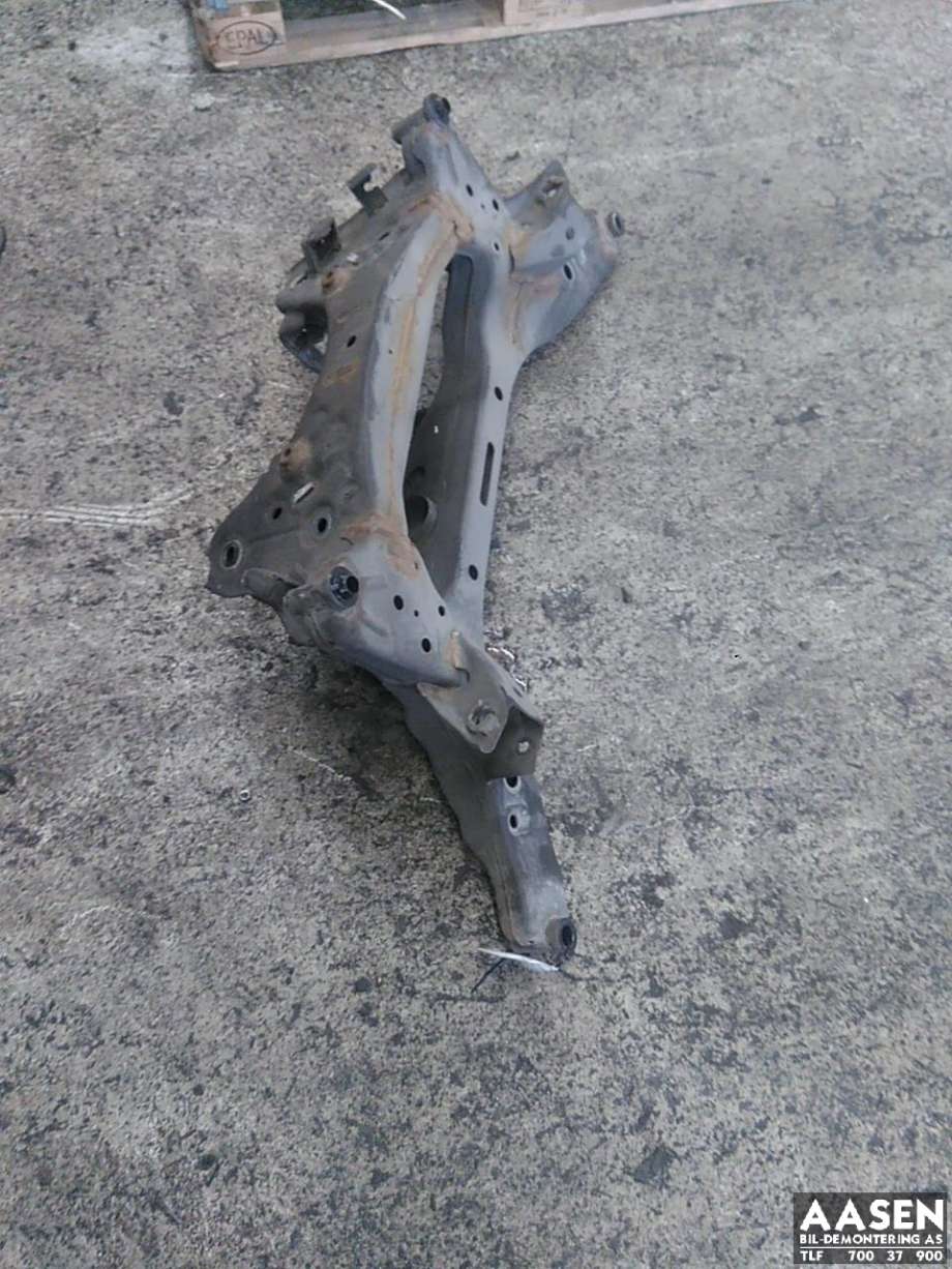 Travers bak til Nissan Qashqai 2007-2010 (Type I, Fase 1) (55401JD01A|)