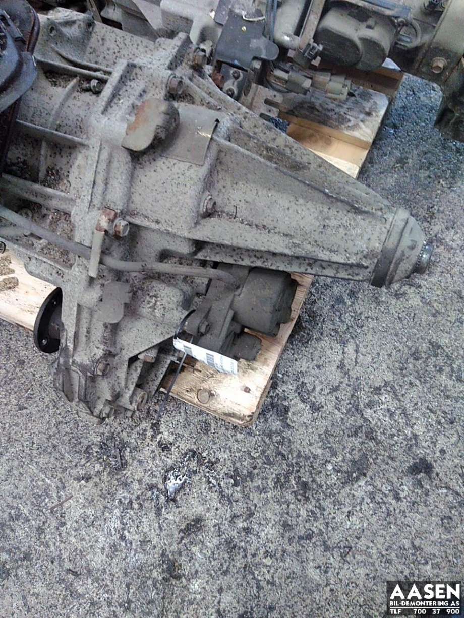 Girkasse 4WD hovedkasse til Nissan Navara, 2005-2010 (Fase 1) (D40) (D40) (32010EB510)