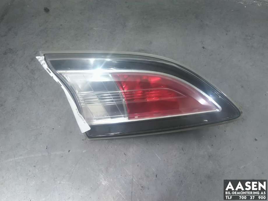 Baklykt venstre indre til Mazda 3, 2009-2013 (Type II)
