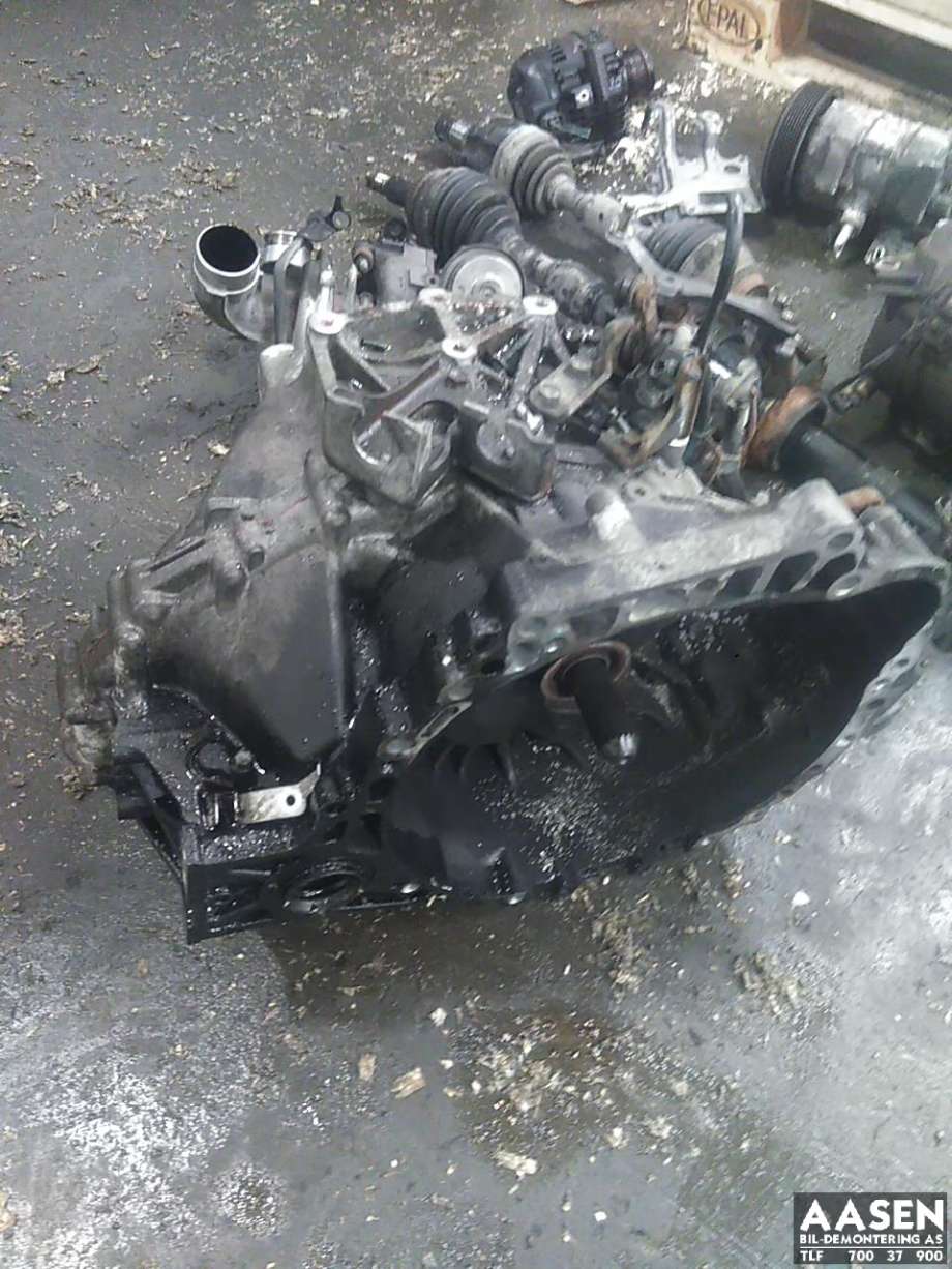 Girkasse manuell til Toyota Verso, 2004-2009 (Type II)  (3030064030)