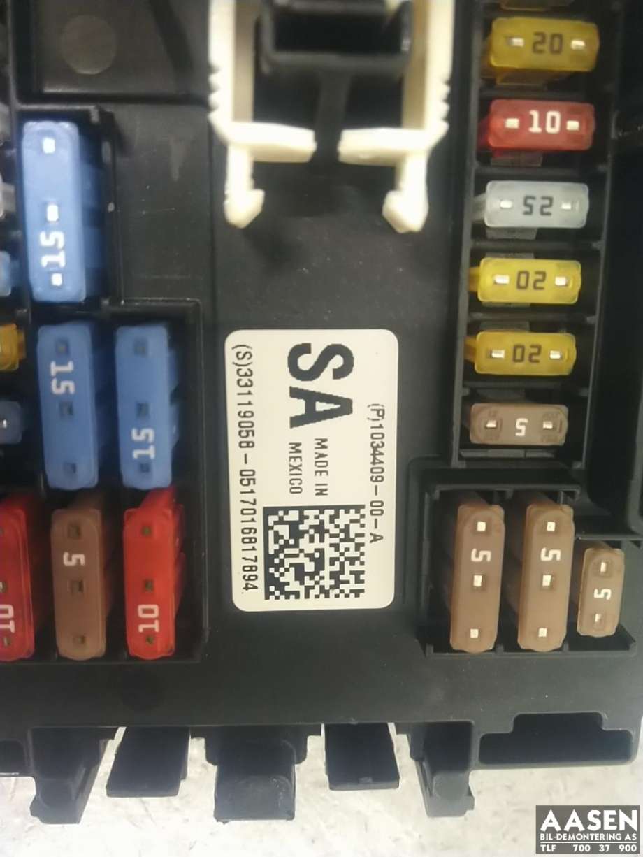 Sikringsboks til Tesla Model S 2016-2021 (Fase 2) (1034409-00-A|)