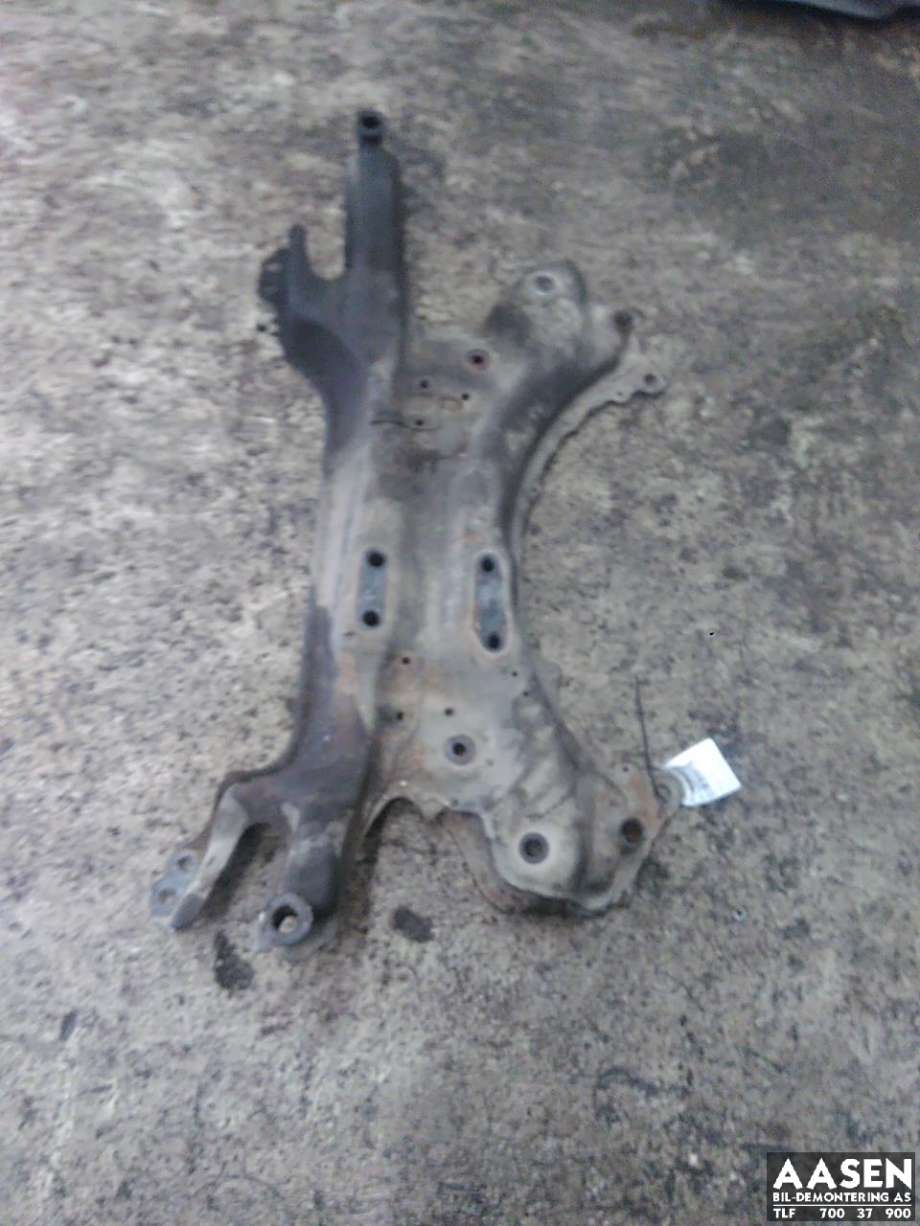 Travers foran hoved til Toyota RAV4, 2006-2009 (Type III, Fase 1)  (5120142071)