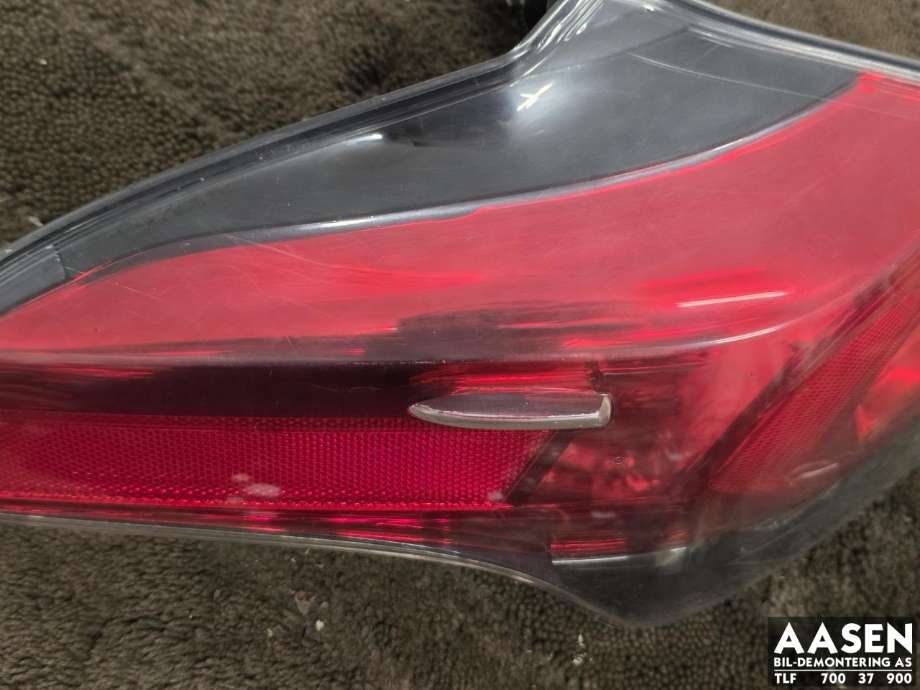 Baklykt venstre ytre til Toyota RAV4 2016-2019 (Type IV, Fase 2) (8156142201|8156142202|)