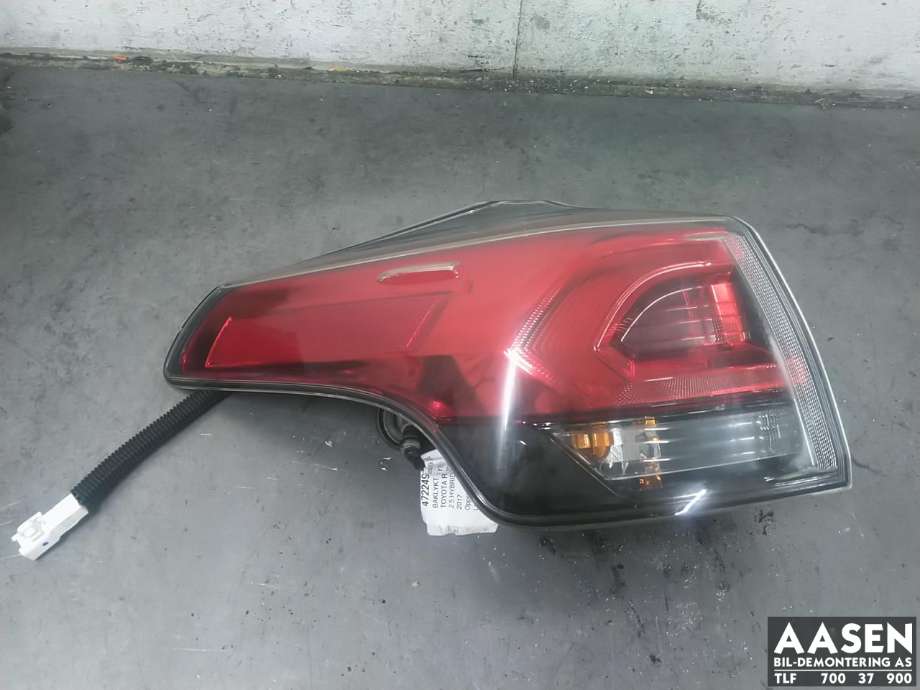 Baklykt venstre ytre til Toyota RAV4 2016-2019 (Type IV, Fase 2) (8156142201|8156142202|)