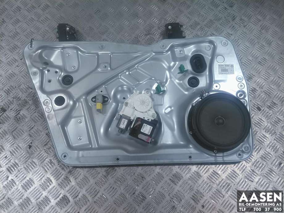 Ruteheis venstre foran til VW Tiguan 2011-2016 (Type I, Fase 2)  (5N0 837 461|5N0 959 701 E|)