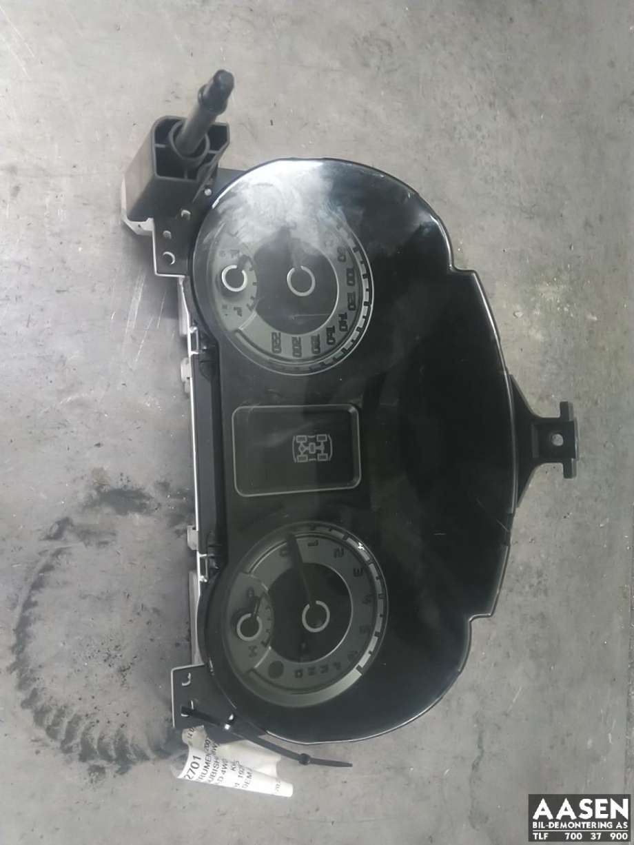 Instrumentpanel til Mitsubishi Pajero, 2007-2016 (Type IV, Fase 1)  (8100C256)