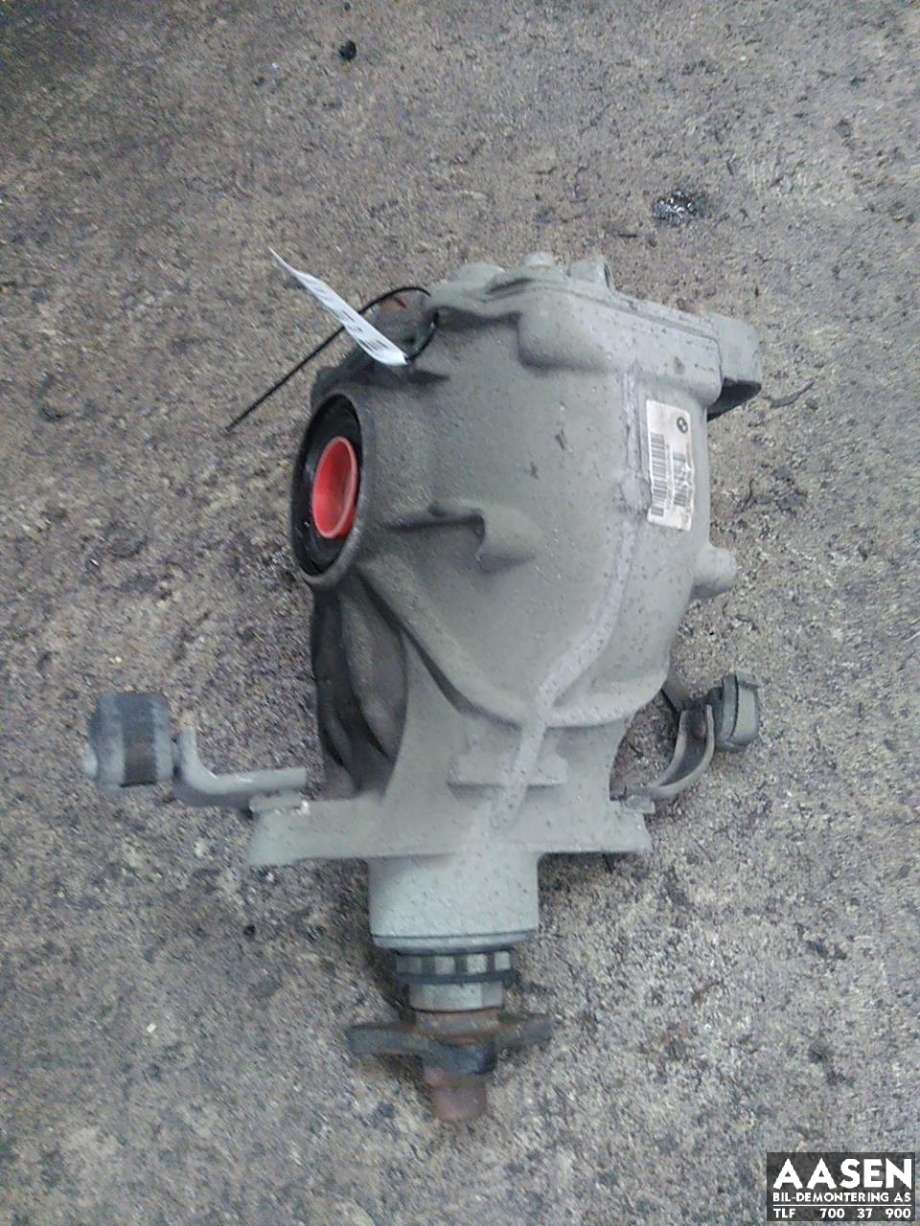 Kardang klokke bak til BMW 5-Serie, 2010-2017 (F10/F11) (F10/F11) (33 10 7 630 825)
