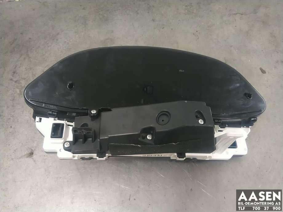 Instrumentpanel til Toyota Yaris, 2009-2011 (Type II, Fase 2)  (838000DJ60)