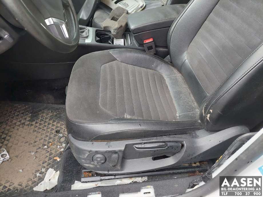 Sete foran venstre til VW Passat 2011-2015 (B7) (B7) (N/F|)