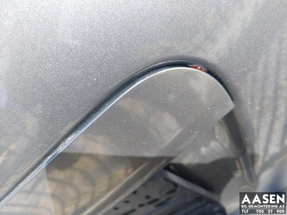 Bakluke til Nissan Qashqai 2010-2014 (Type I, Fase 2)  (K0100BR0MA|)