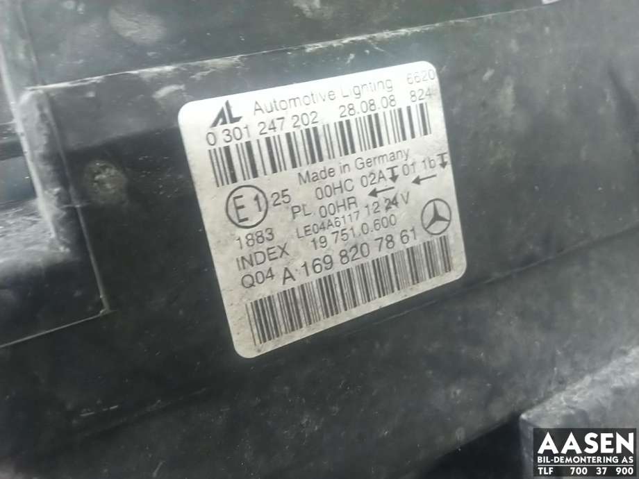 Frontlykt høyre halogen til Mercedes B-Klasse 2008-2011 (Fase 2) (W245) (W245) (A 169 820 78 61|)