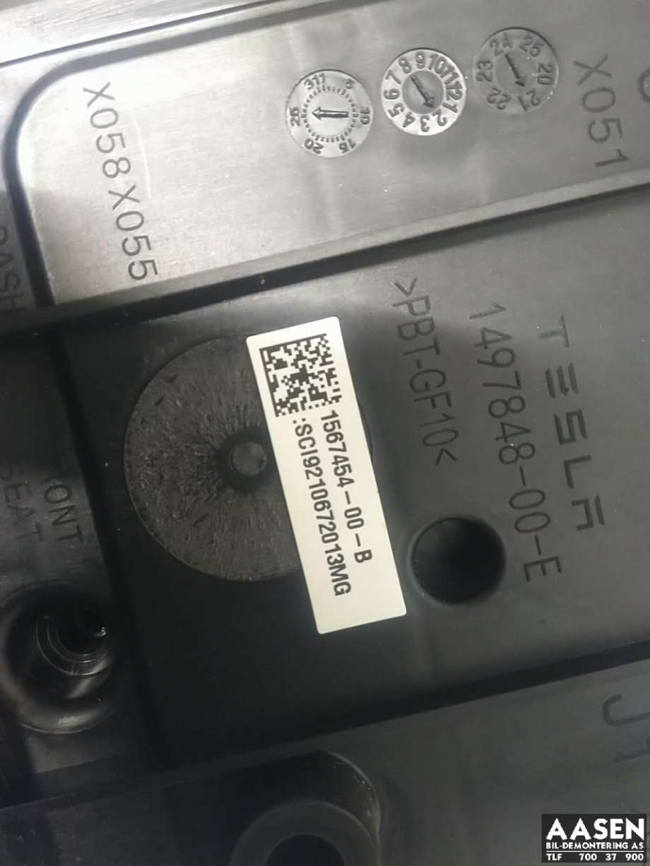 Styreenhet comfort (BCM) til Tesla Model 3 2018-2023 (Fase 1)  (1567454-00-B|)