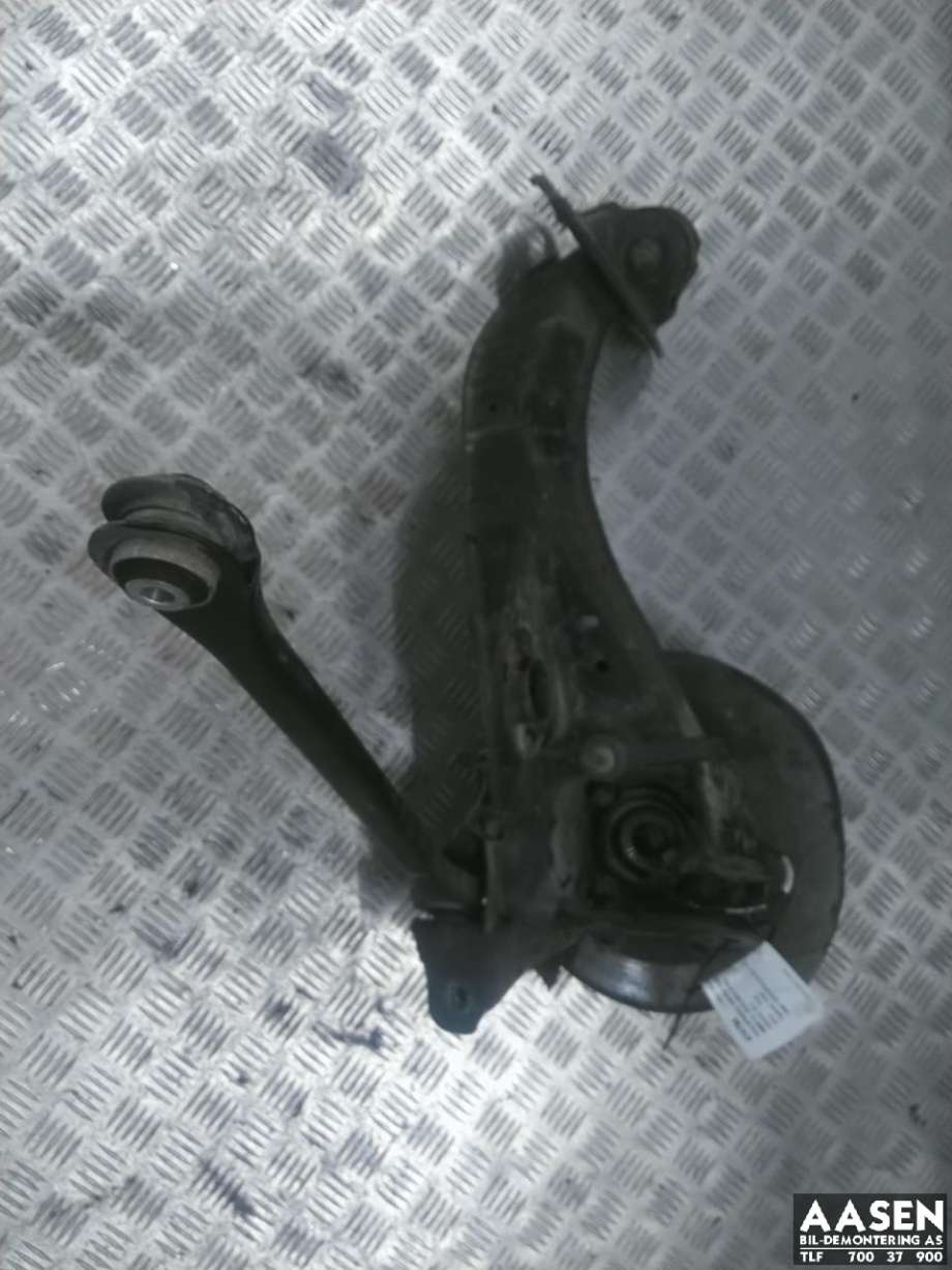 Hjulspindel høyre bak til BMW X1, 2015-2022 (F48) (F48) (33 32 6 851 580)