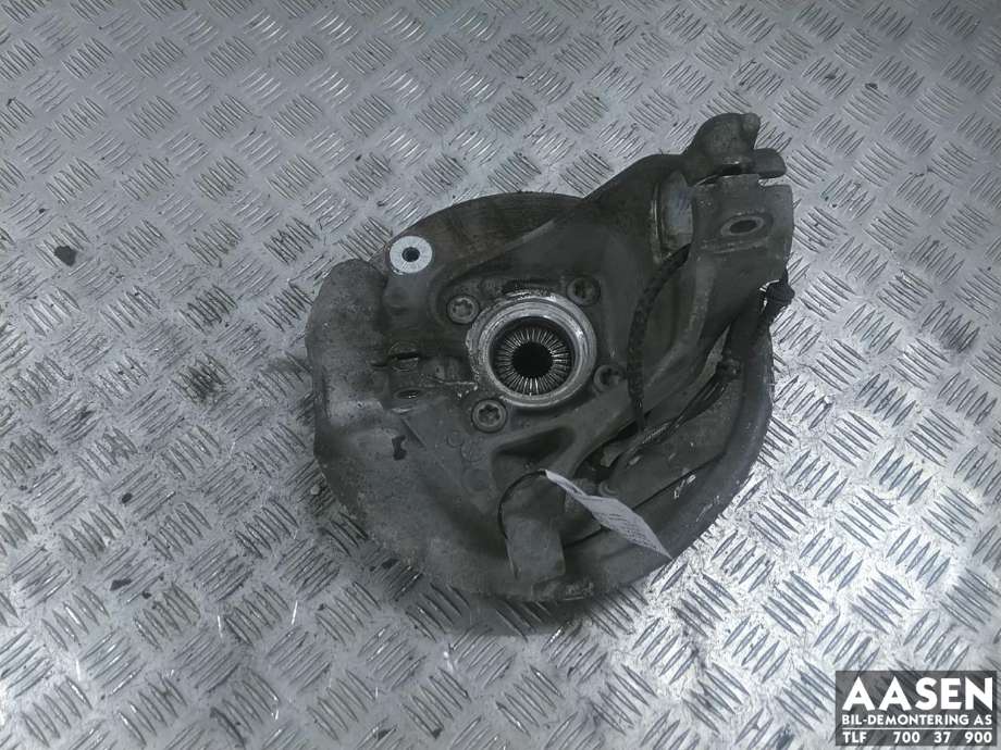 Hjulspindel høyre foran til BMW X1, 2015-2022 (F48) (F48) (31 21 6 876 646)