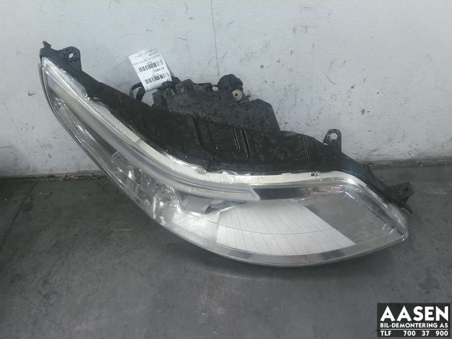 Frontlykt høyre xenon til Citroën C4, 2004-2011 (Type I)  (6206 L6)