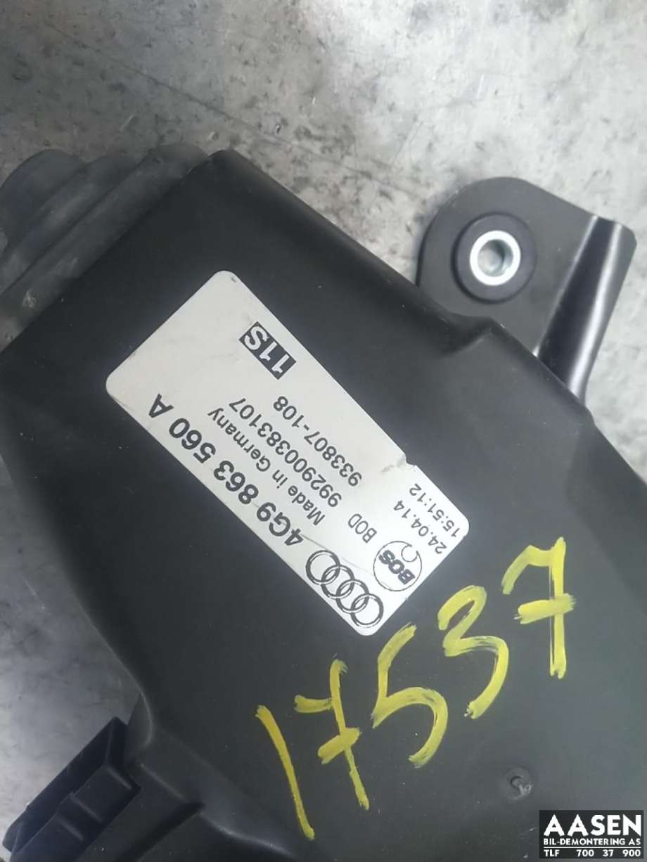 Bagasjerom rollon til Audi RS6 2013-2018 (4G9 863 560 A|)