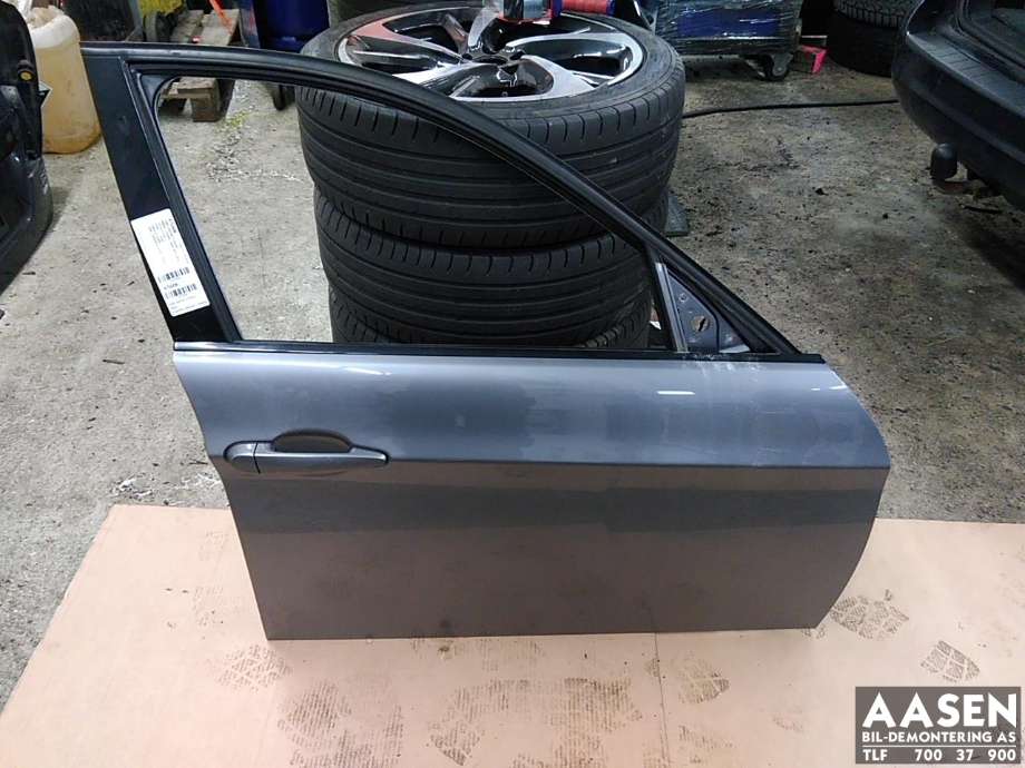 Dør høyre foran til BMW 3-Serie 2005-2011 (E90/E91/E92/E93) (E90/E91/E92/E93) (41 51 5 A2A 386|)