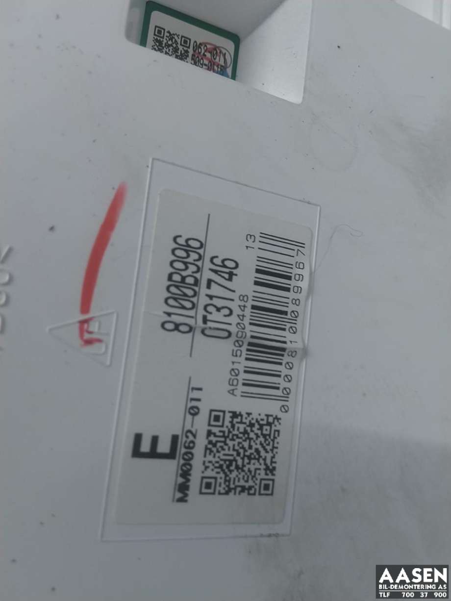 Instrumentpanel til Mitsubishi L200 2015-2019 (Type V, Fase 1) (8100B996|)