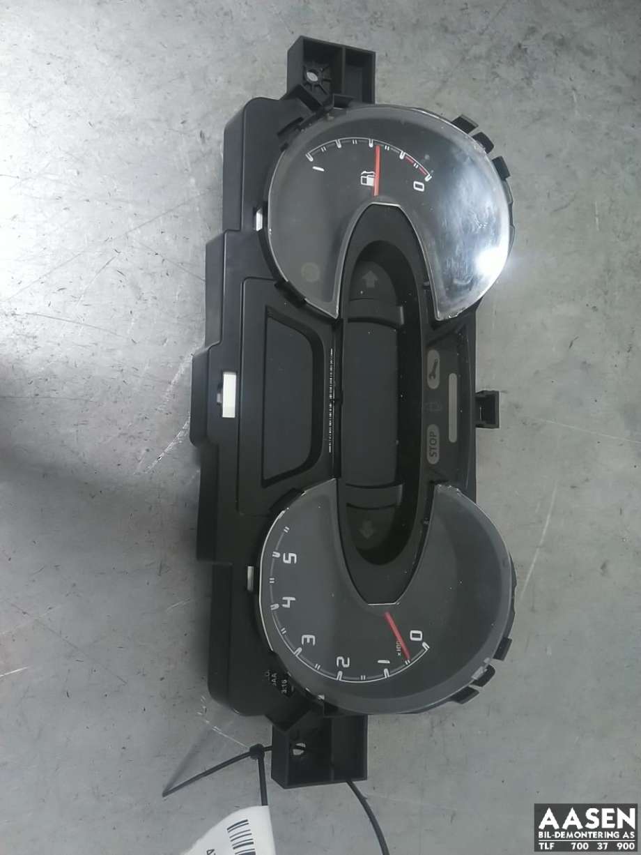 Instrumentpanel til Fiat Talento, 2016-->>  (6000620043)