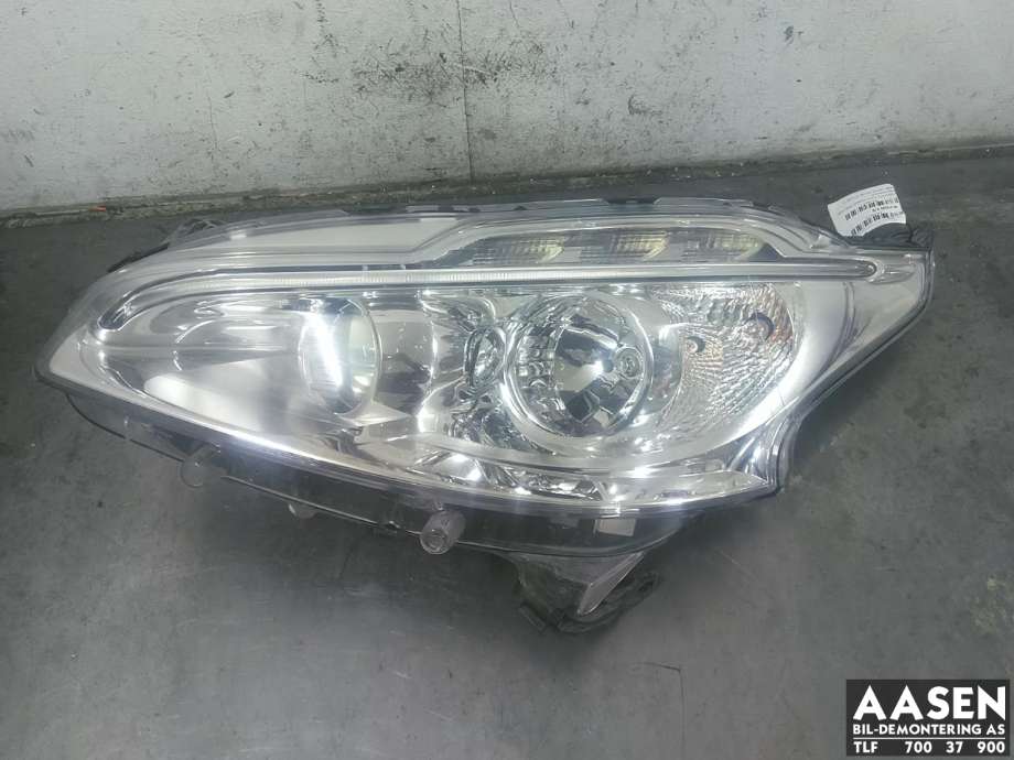 Frontlykt venstre halogen til Peugeot 208, 2012-2019 (Type I)  