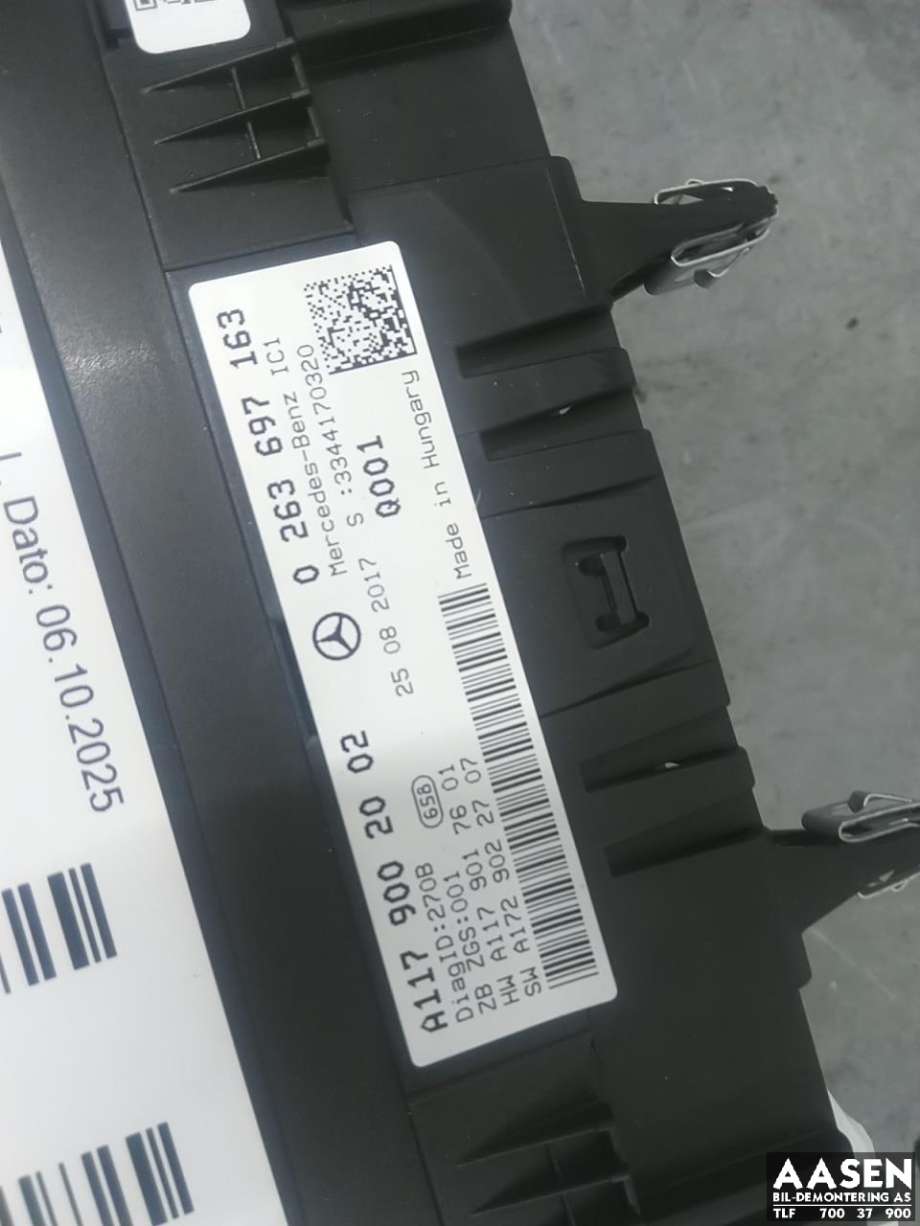 Instrumentpanel til Mercedes CLA 2013-2019 (C117) (C117) 
