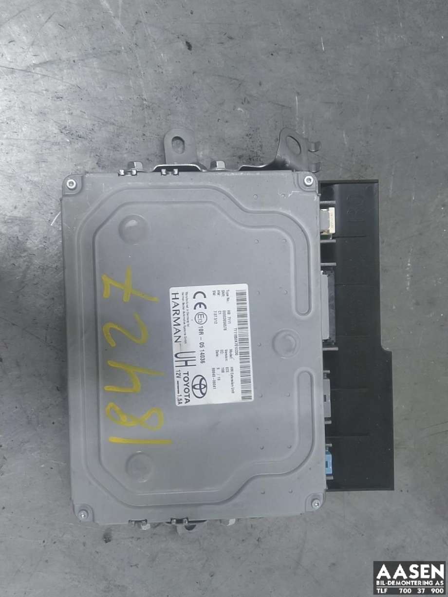 Bilstereo navigasjon til Toyota Corolla 2019-->> (8684006041|)