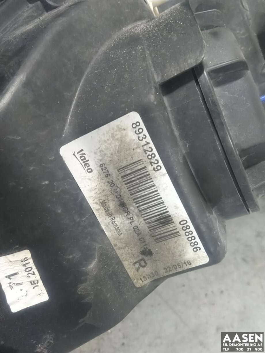 Frontlykt høyre halogen til Opel Combo C 2002-2011 (93185147|)