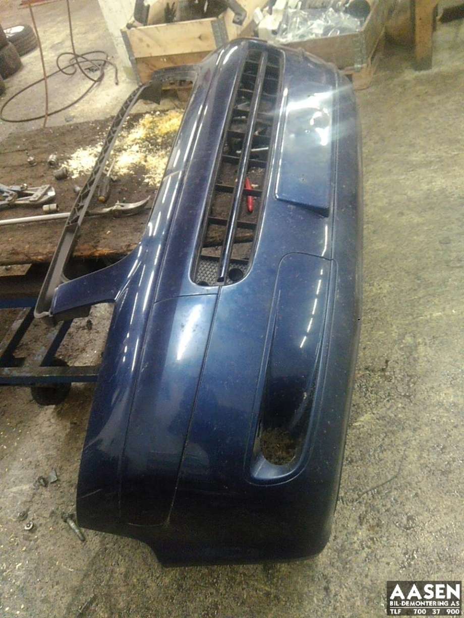 Støtfanger foran til VW Transporter / Caravelle 2003-2009 (Fase 1) (T5) (T5) (7H5 807 101 M|)