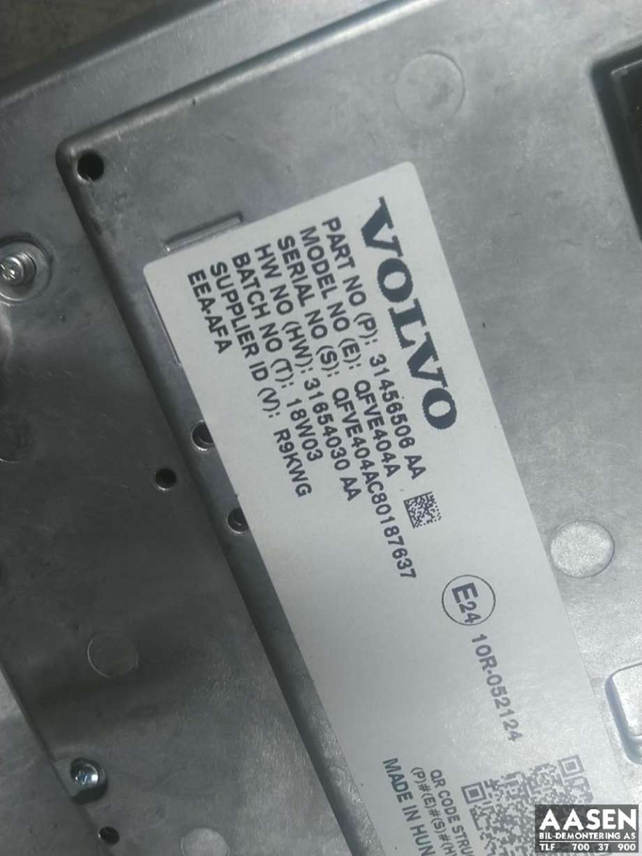 Bilstereo navigasjon skjerm til Volvo XC90 2015-2025 (Type II)  (31456506AA|)